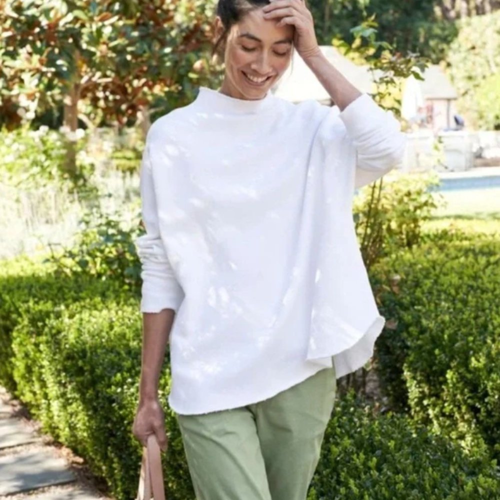 Frank & Eileen Long Sleeve Funnel Neck Tee Capelet Sweatshirt Size: M White